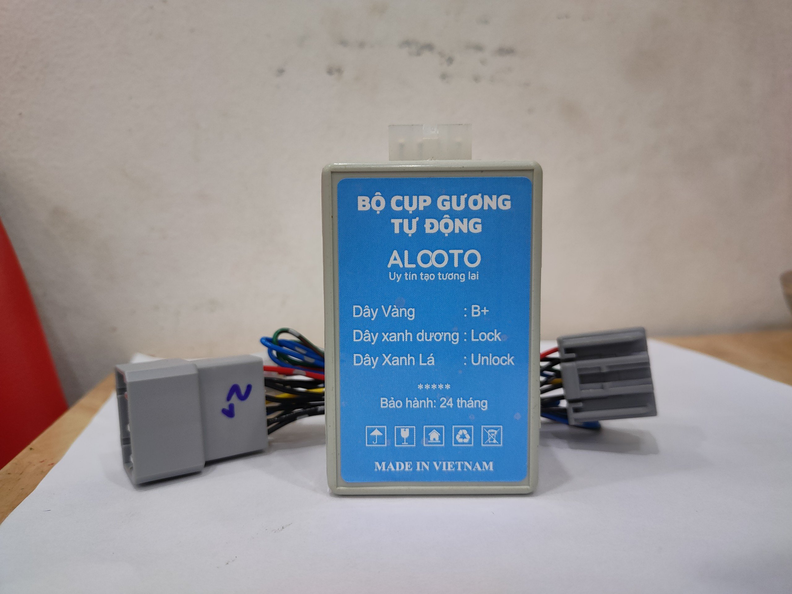 Tự động gập gương xe Toyota Innova đời 2016 đến 2021 lắp đặt dễ dàng, sử dụng tiện lợi