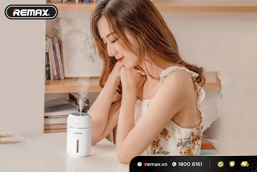 Máy phun sương thời trang Remax RT-A610