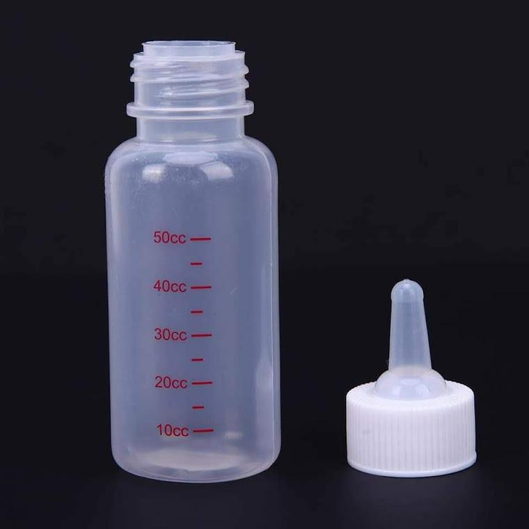 Bình đựng sữa cho chó mèo con