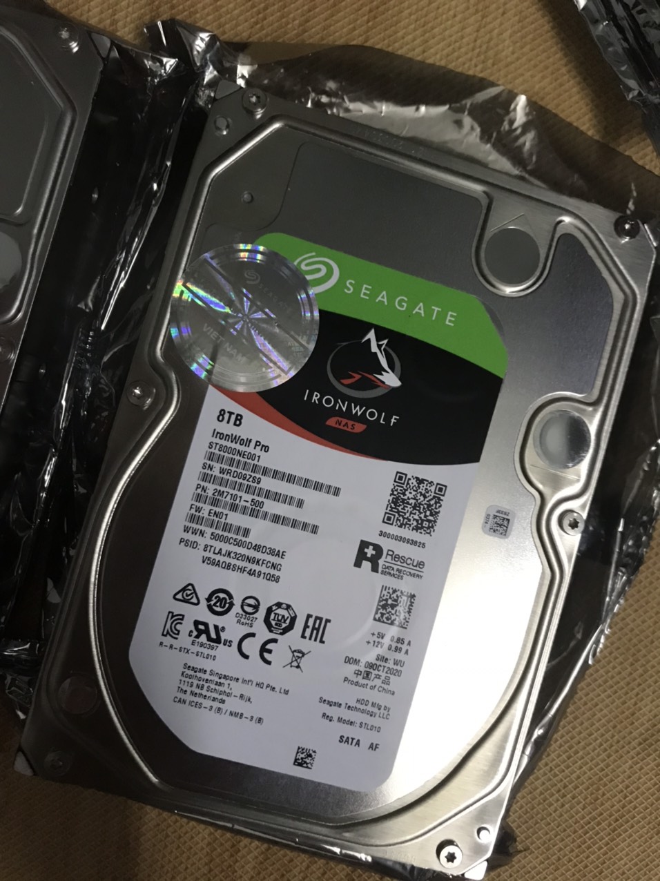 Ổ cứng Seagate Ironwolf Pro 8TB ST8000NE001