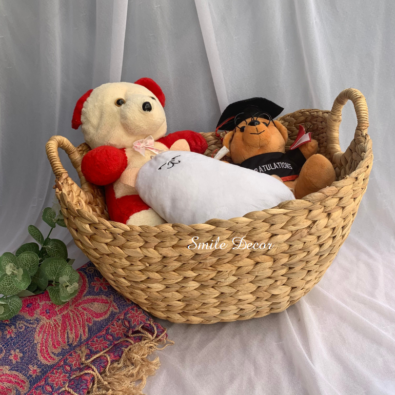 Hyacinth basket with handles for clothes, blankets