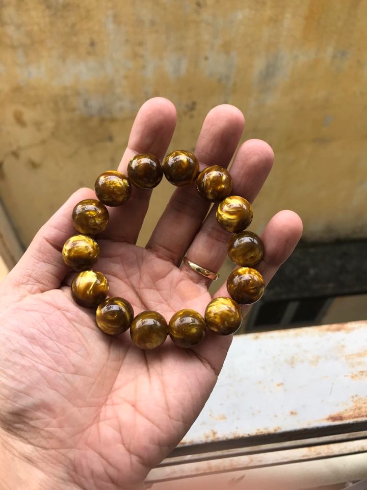 Vòng tay san hô lụa vàng Umiyanagi