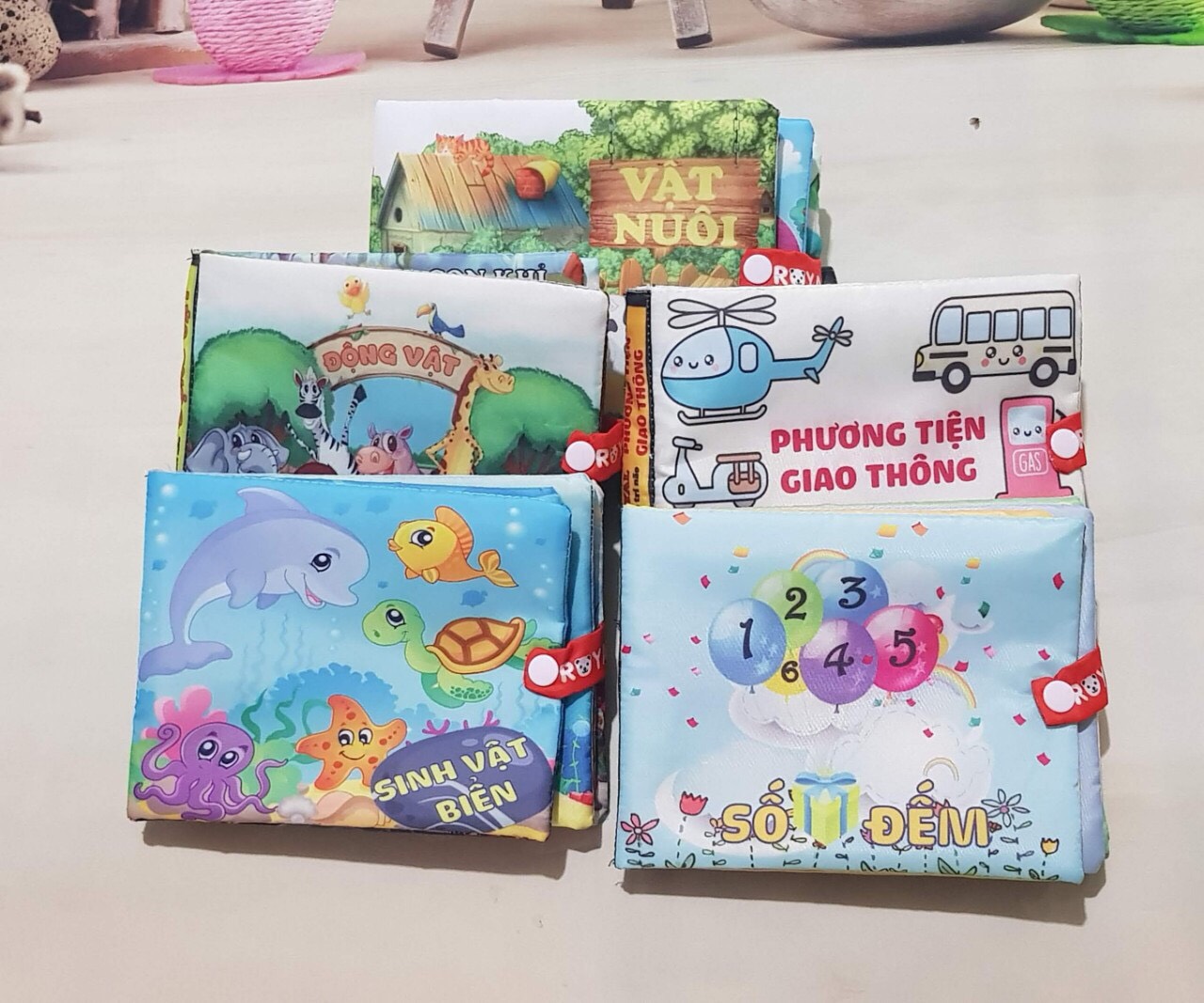 Đồ chơi sách vải cho bé