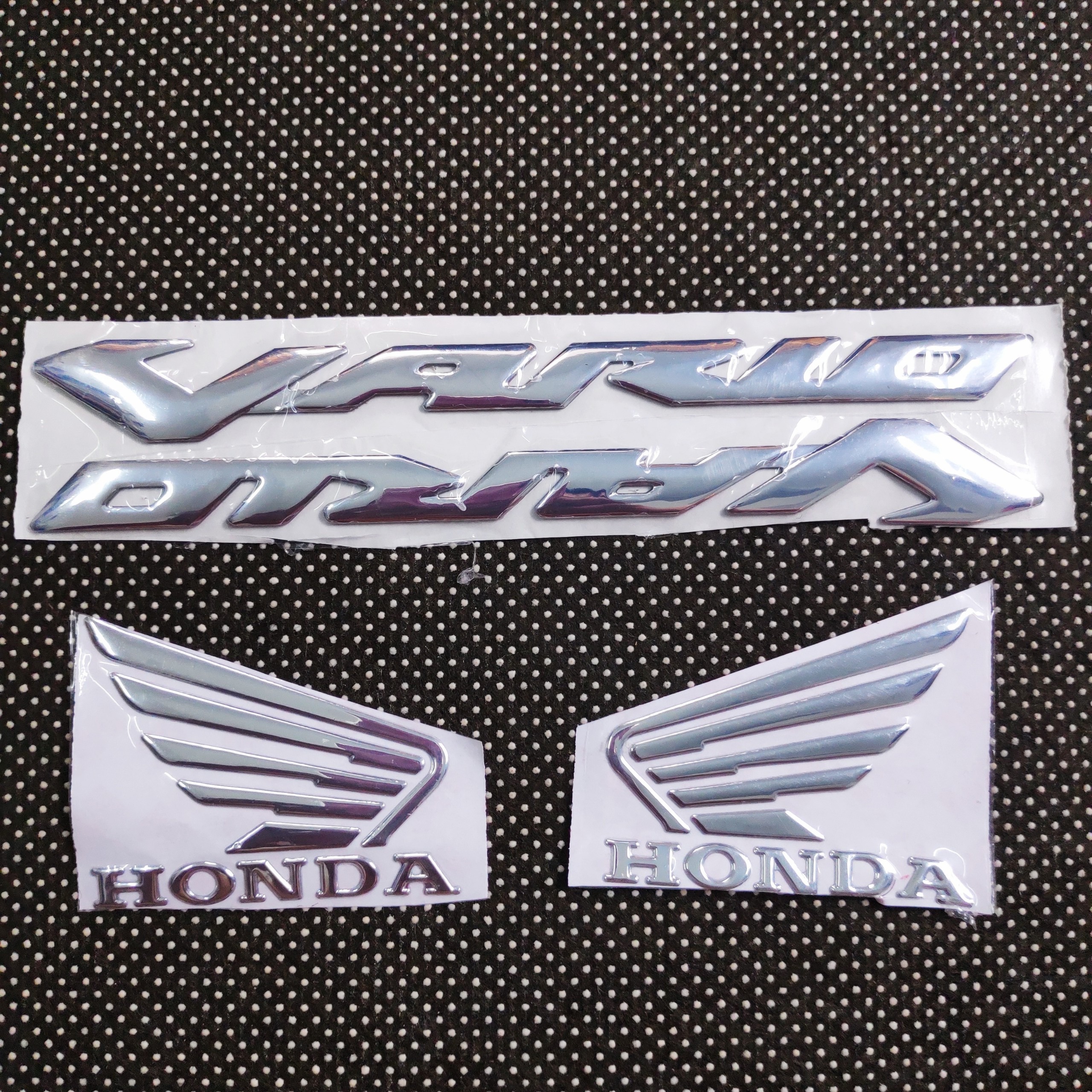 [HCM][COMBO] Bộ tem logo chữ xe cho VARIO và Cánh chim honda chất liệu nhựa dẻo si bóng (MÀU BẠC)