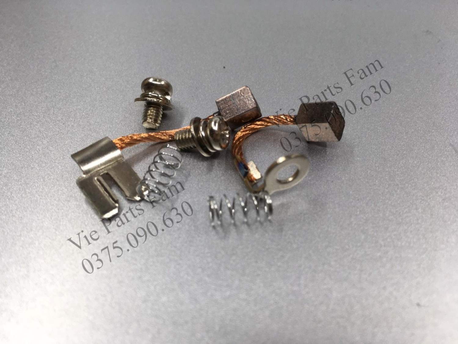 Bộ chổi than đề xe máy Yamaha Sirius (Hàng tốt)