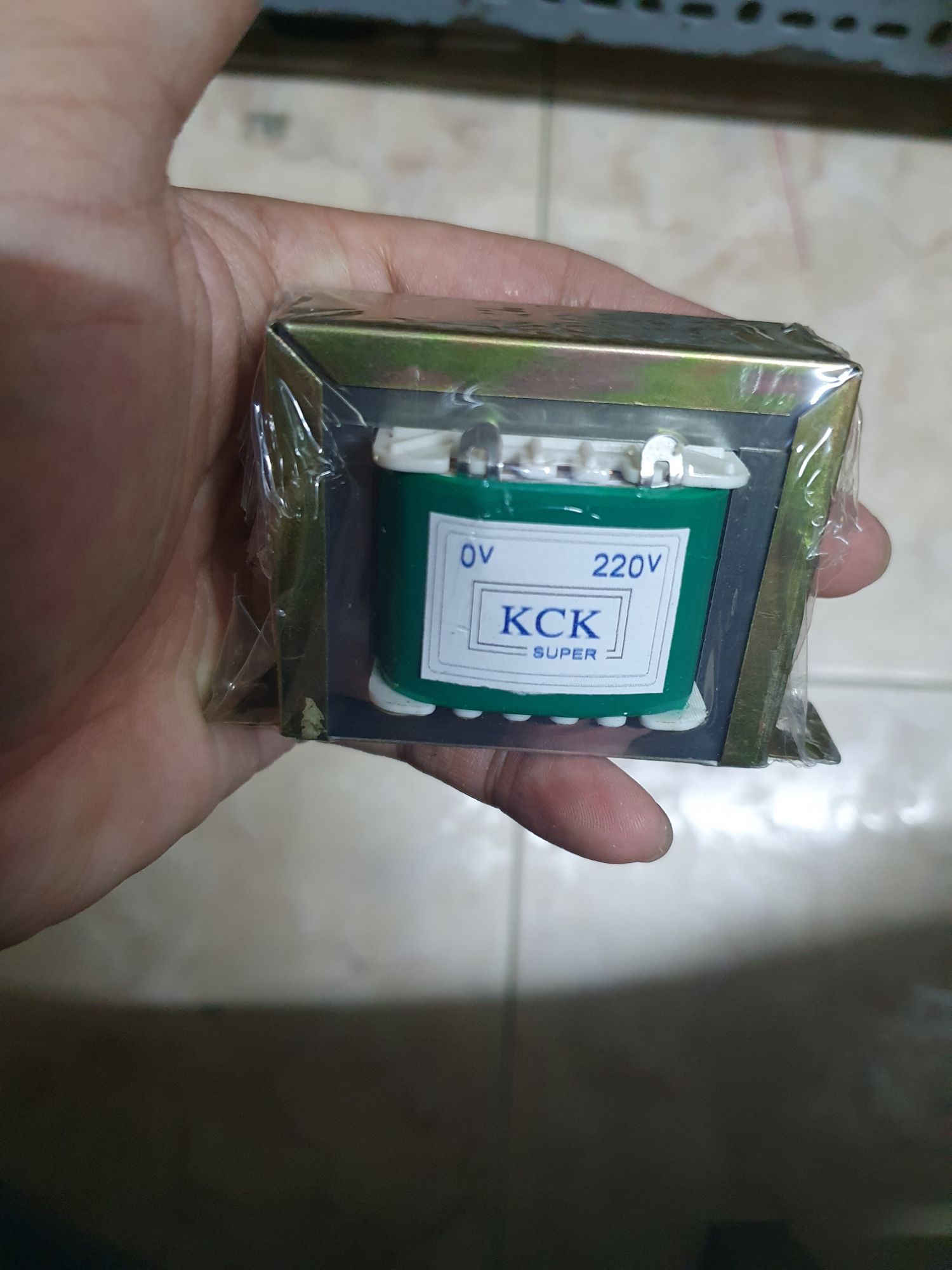 biến áp 1A đổi điện 220v ra 100v 110v