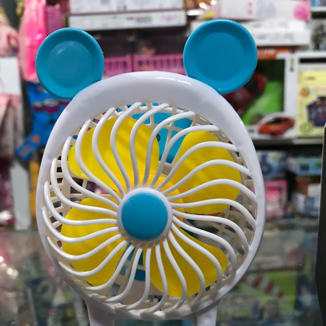 Quạt cầm tay để bàn(tặng thêm 2bin)