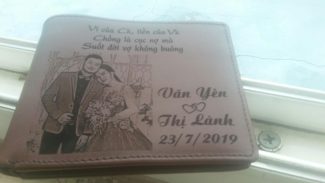 Ví da khắc tên BYLeather