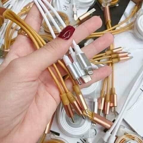 sạc 3 đầu dây rút