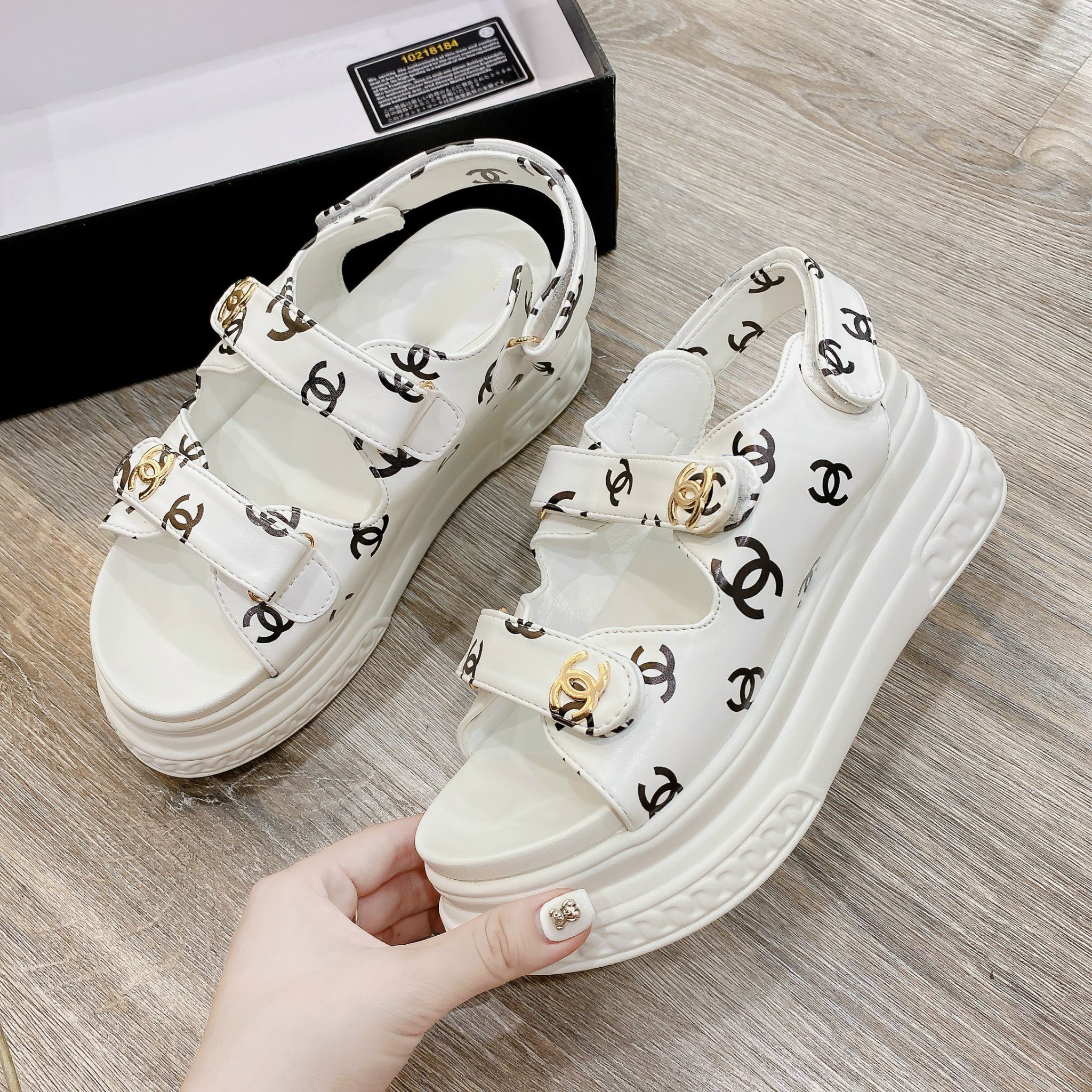 Sandal đế xuồng cao cấp