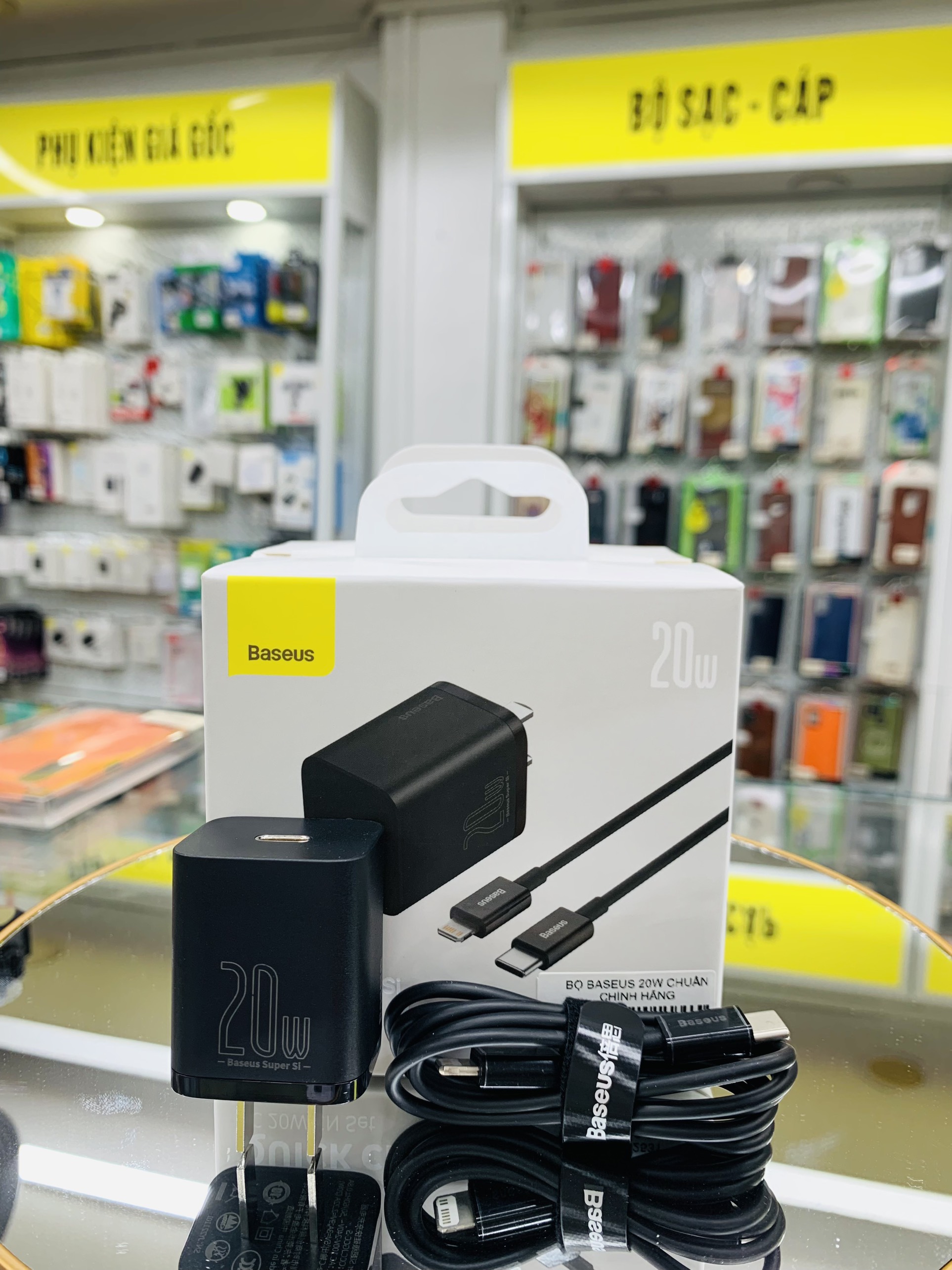 Củ sạc Baseus 20W USB C hỗ trợ sạc nhanh Type C PD cho iPhone 12 Pro Max 11 Mini 8 Plus