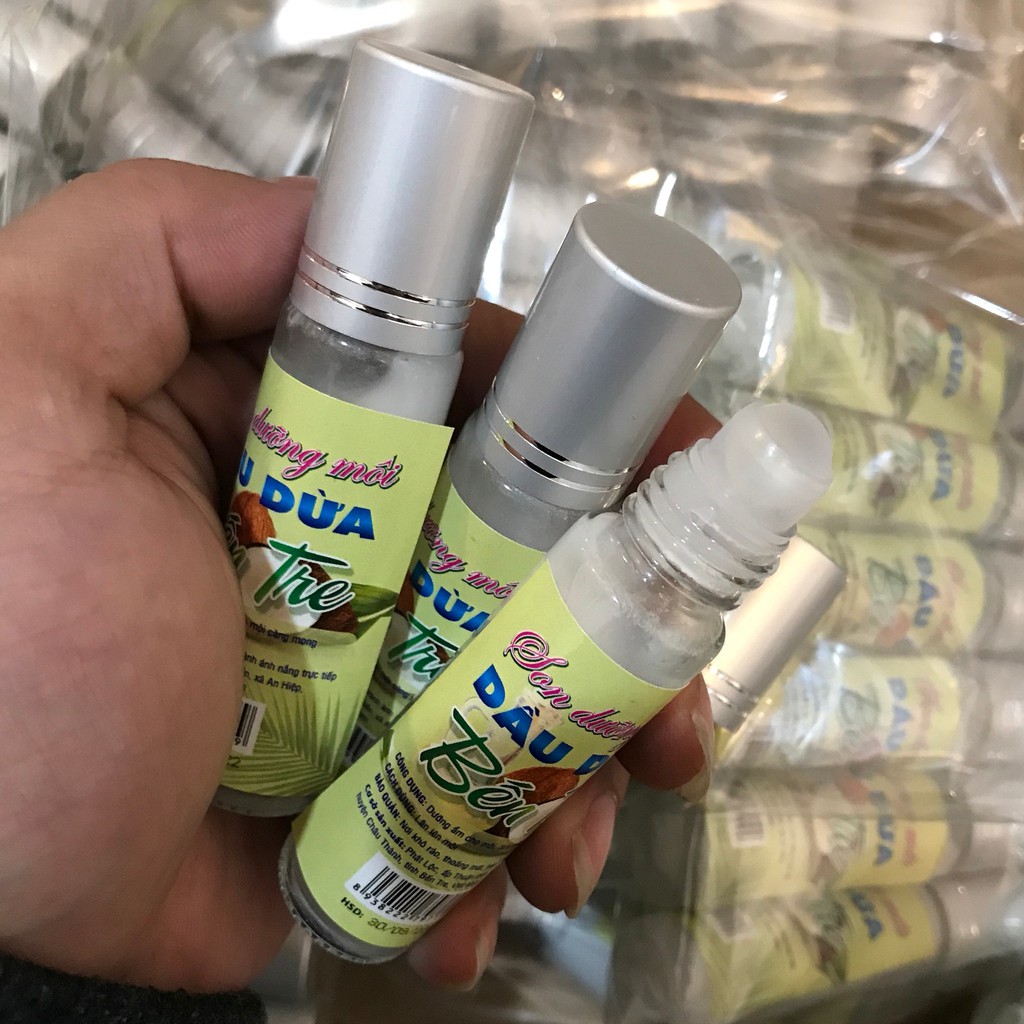 Bi lăn dưỡng môi dầu dừa