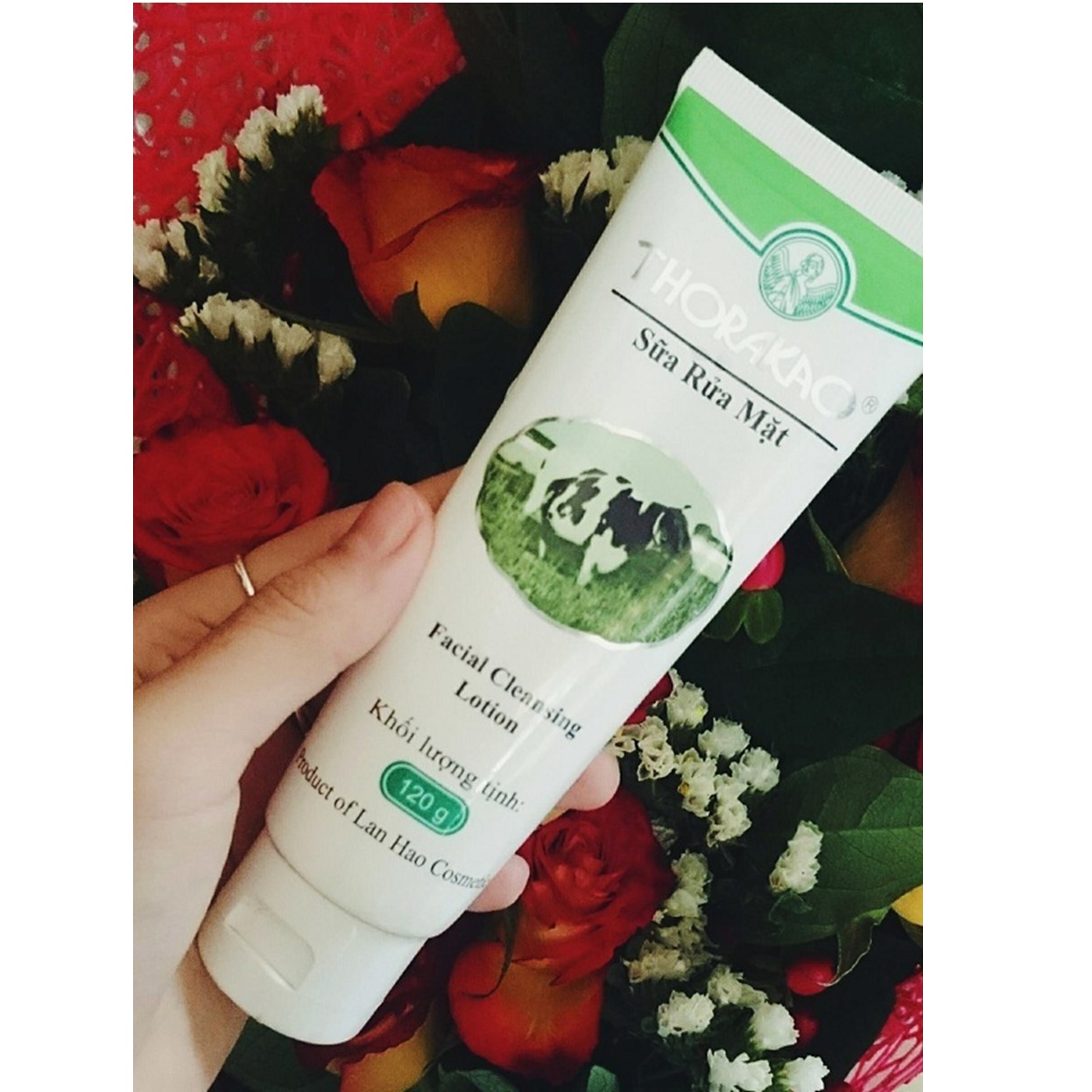 Sữa Rửa Mặt Sữa Bò Trắng Da Thorakao 120g
