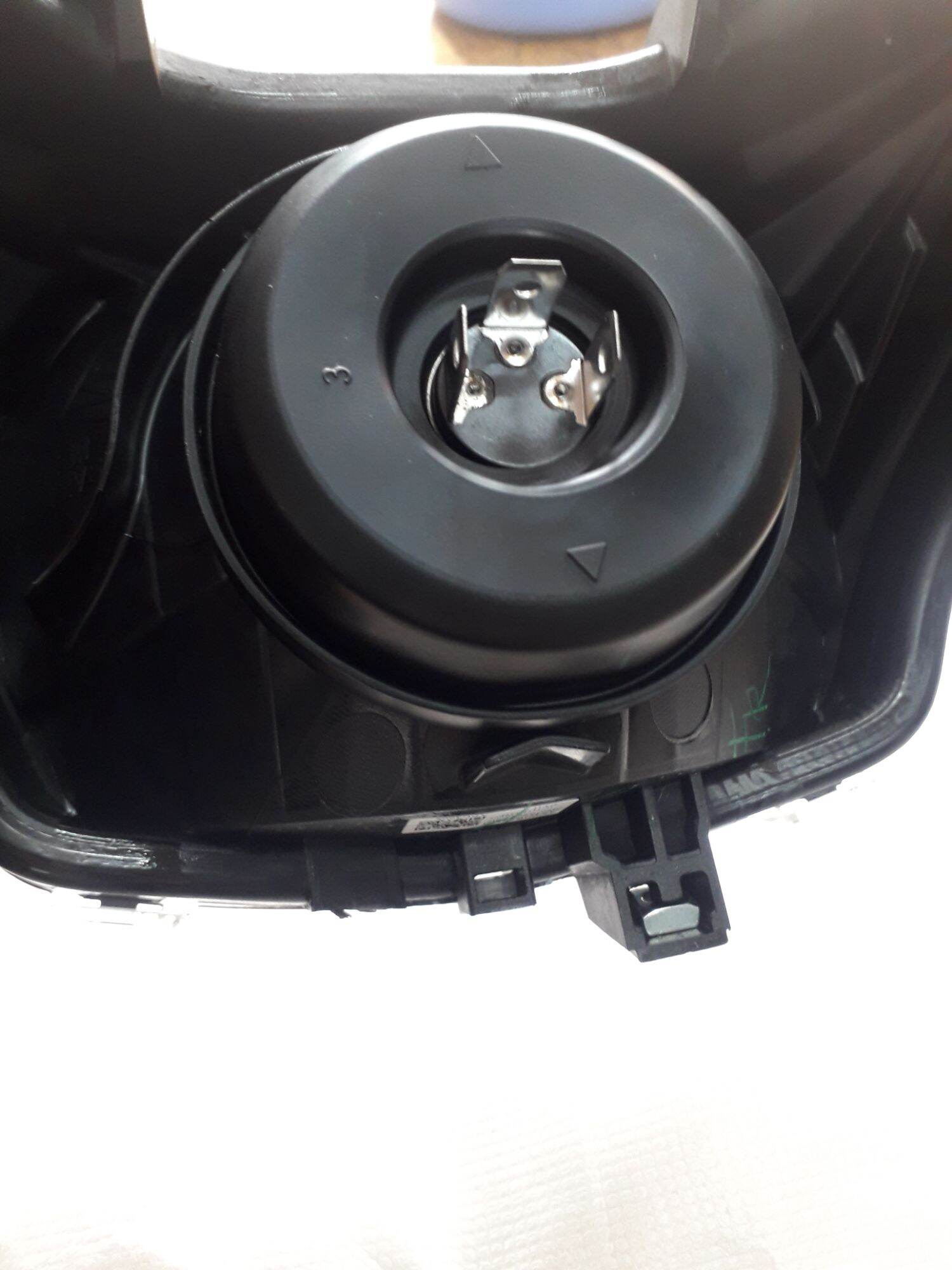 Chóa đèn trước suzuki Viva Fi 115