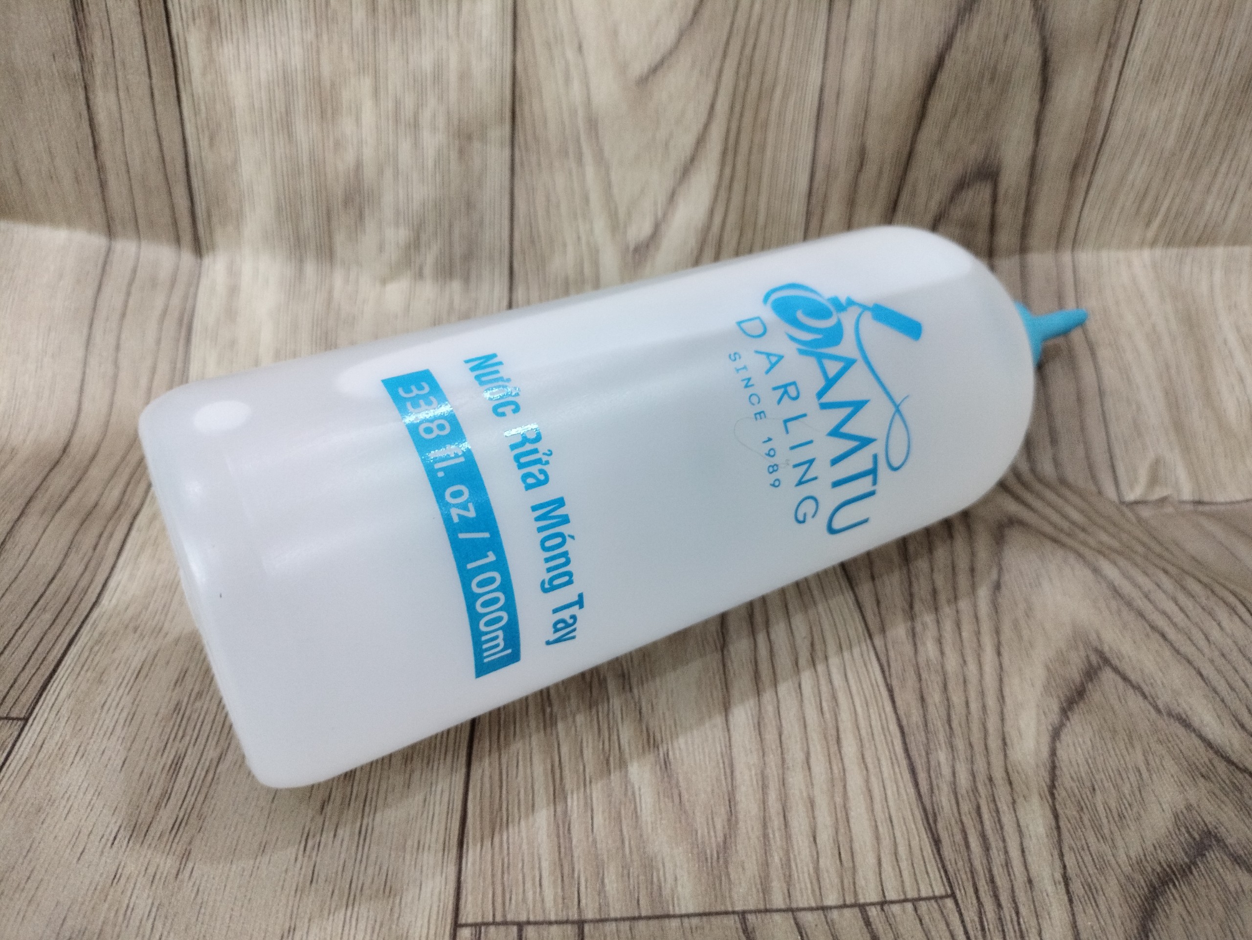 Nước rửa móng Câm Tú