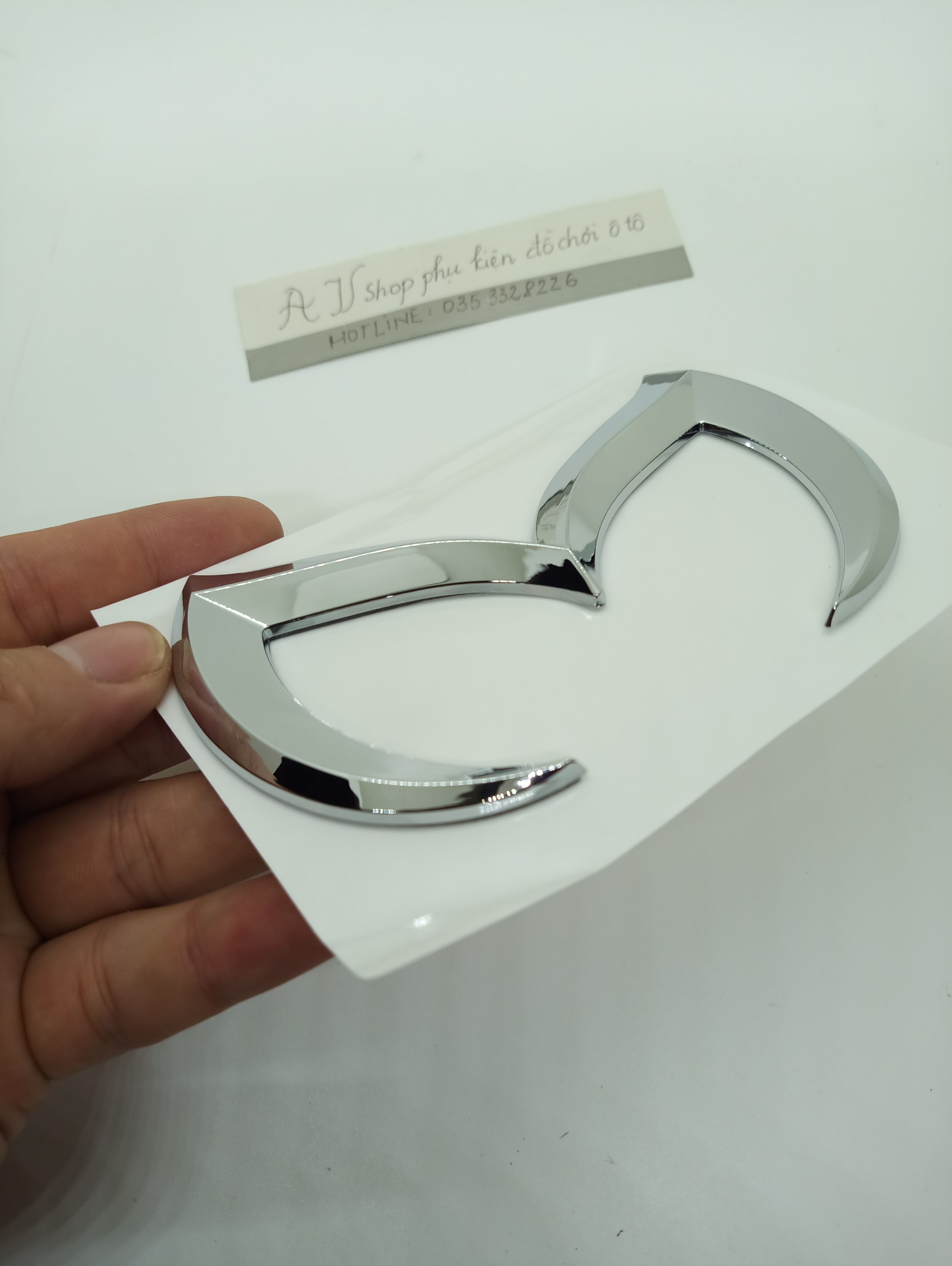 Miếng dán 3D logo Mazda khuyết