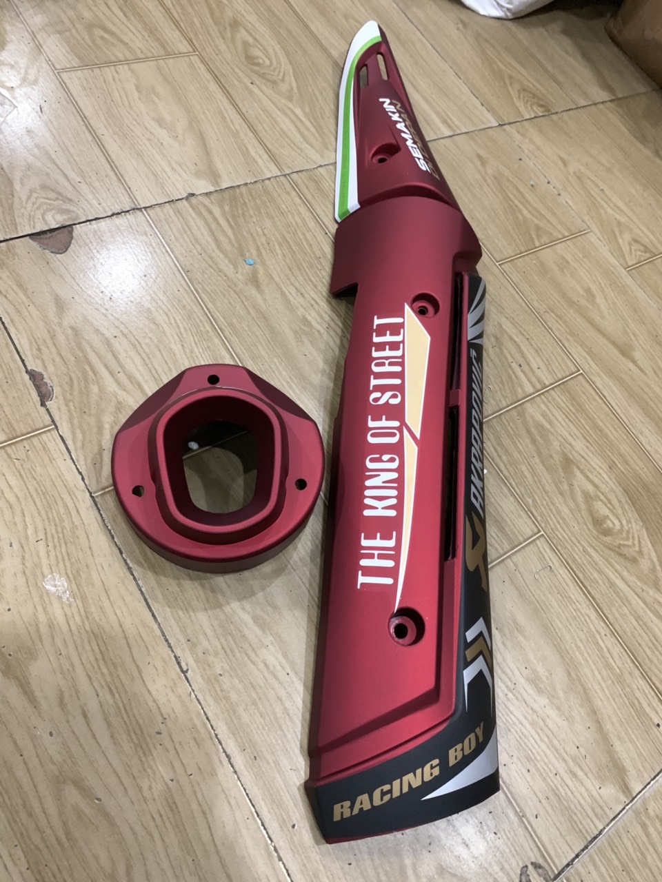 Ốp pô và chụp đích pô xe exciter 150 mẫu TFX màu đỏ nhám