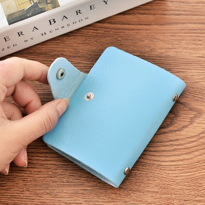Ví đựng thẻ các loại có khóa bấm (đựng 24 thẻ)