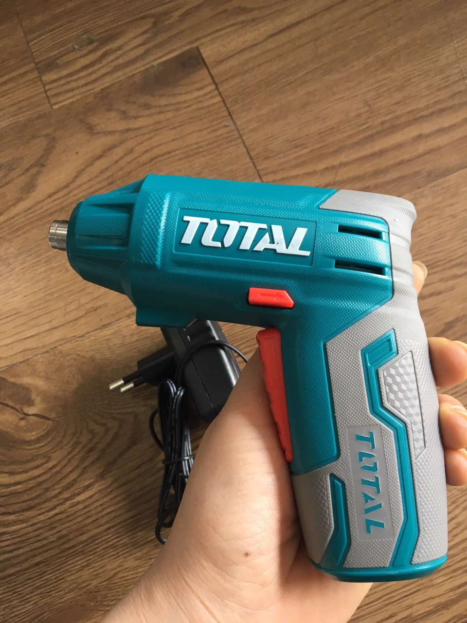 Máy vặn vít dùng pin Total TSDLI0401