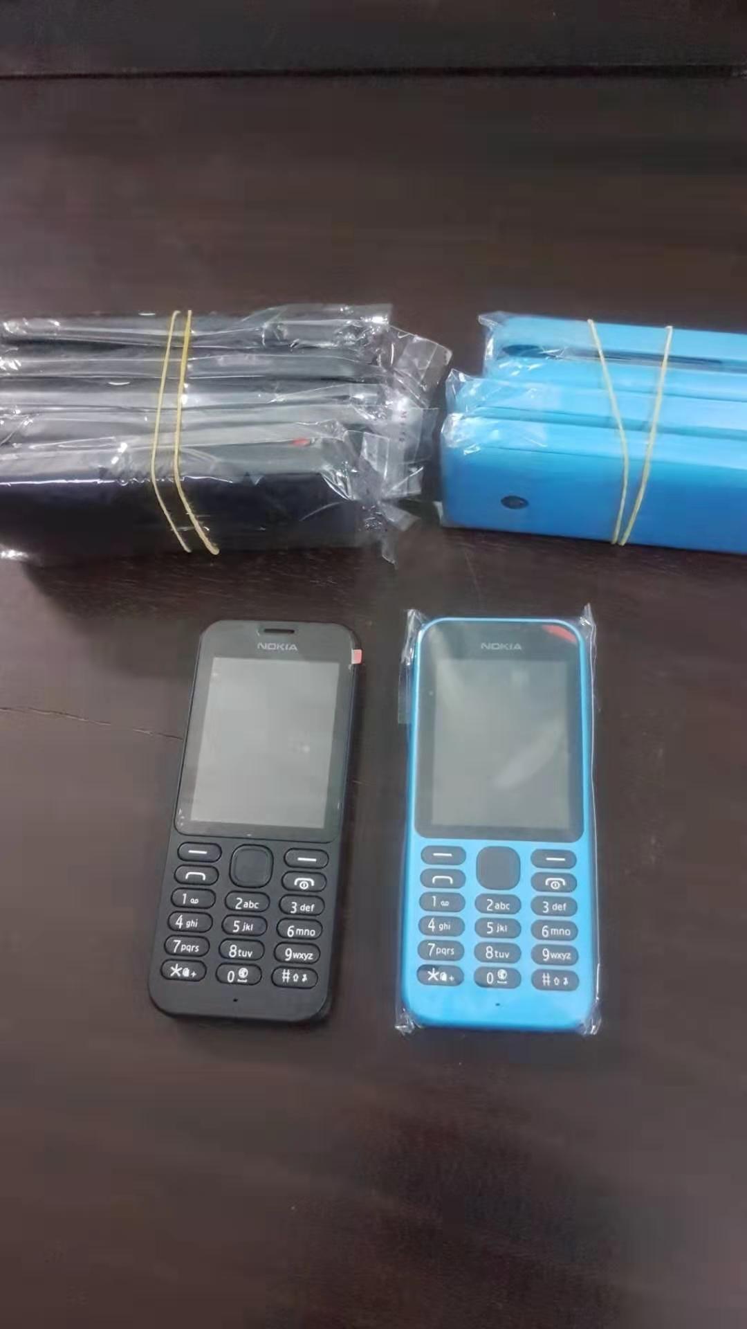 [HCM]Điện thoại Nokia 215 (2 sim) kèm pin sạc