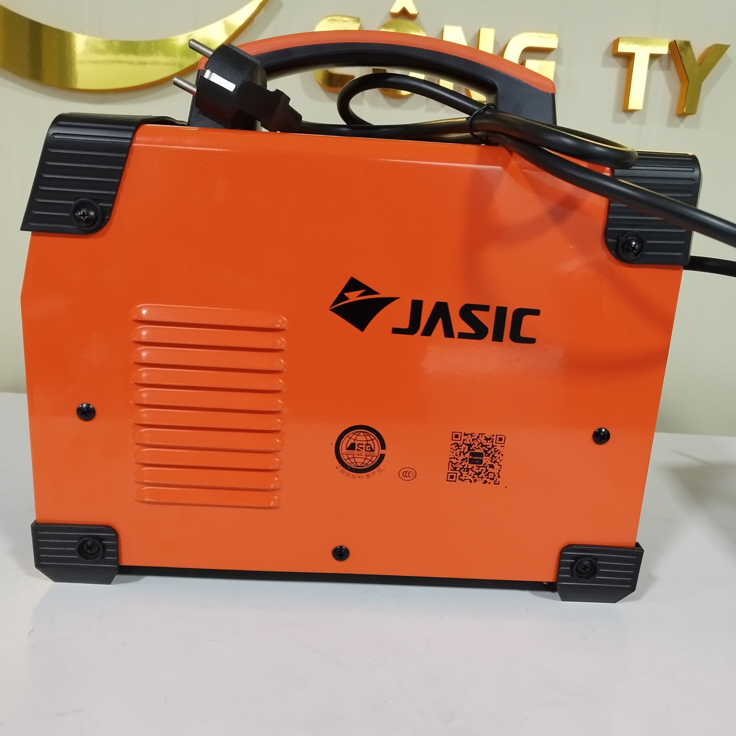 Máy hàn điện tử JASIC 250A