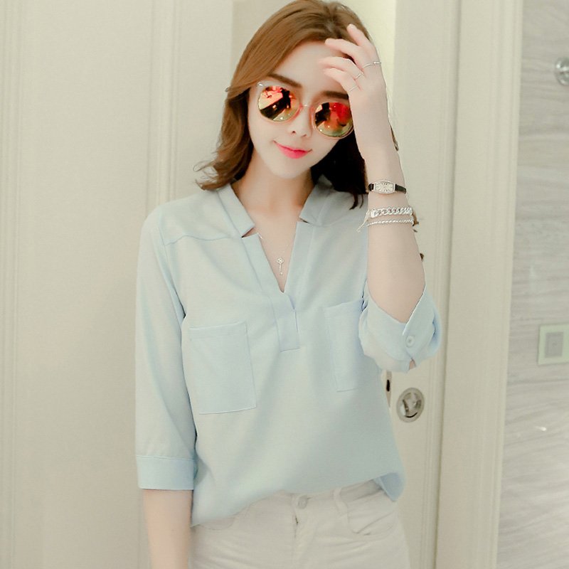 Áo sơ mi nữ công sở cổ V tay lửng 2 túi