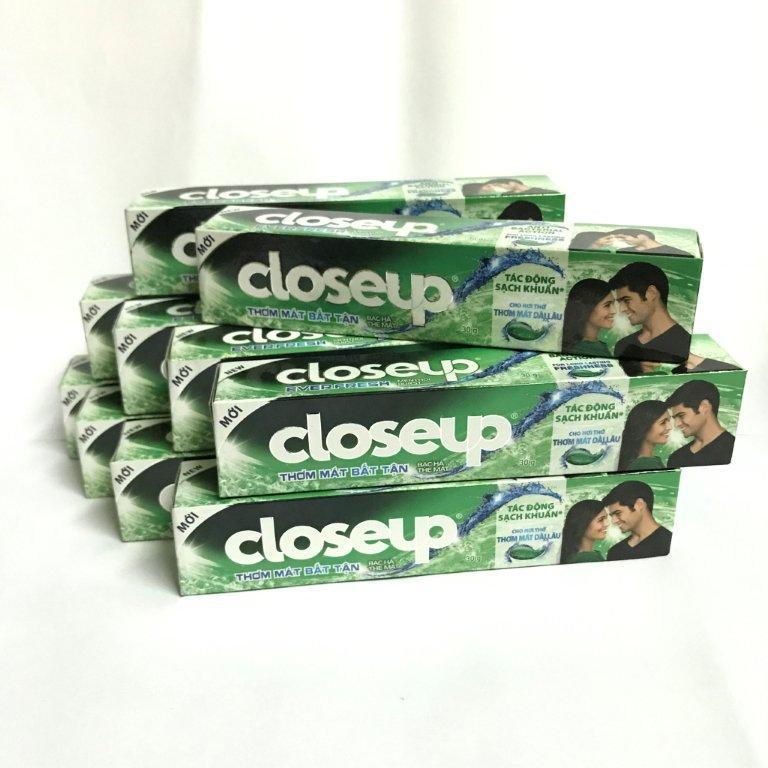 COMBO 8 TUYP KEM ĐÁNH RĂNG CLOSEUP 30GR HƯƠNG BẠC HÀ