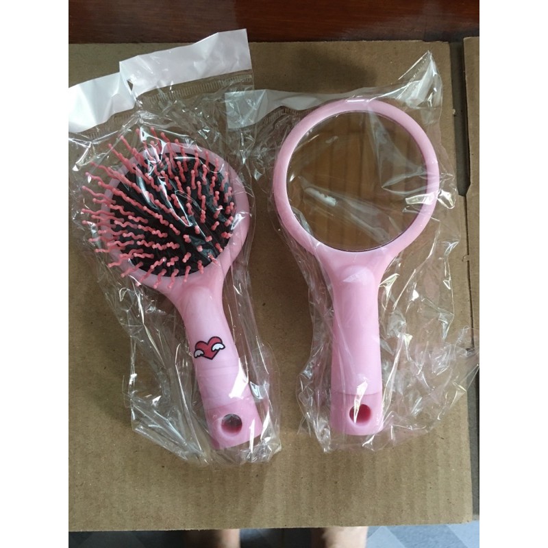 Lược dùng cho tóc giả