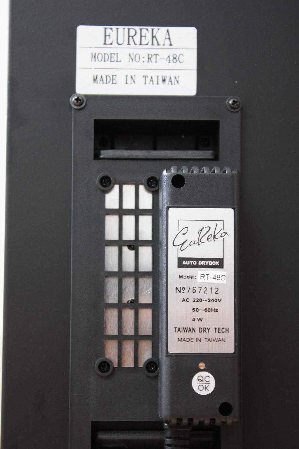 Tủ chống ẩm Eureka RT-48C (40 lít)