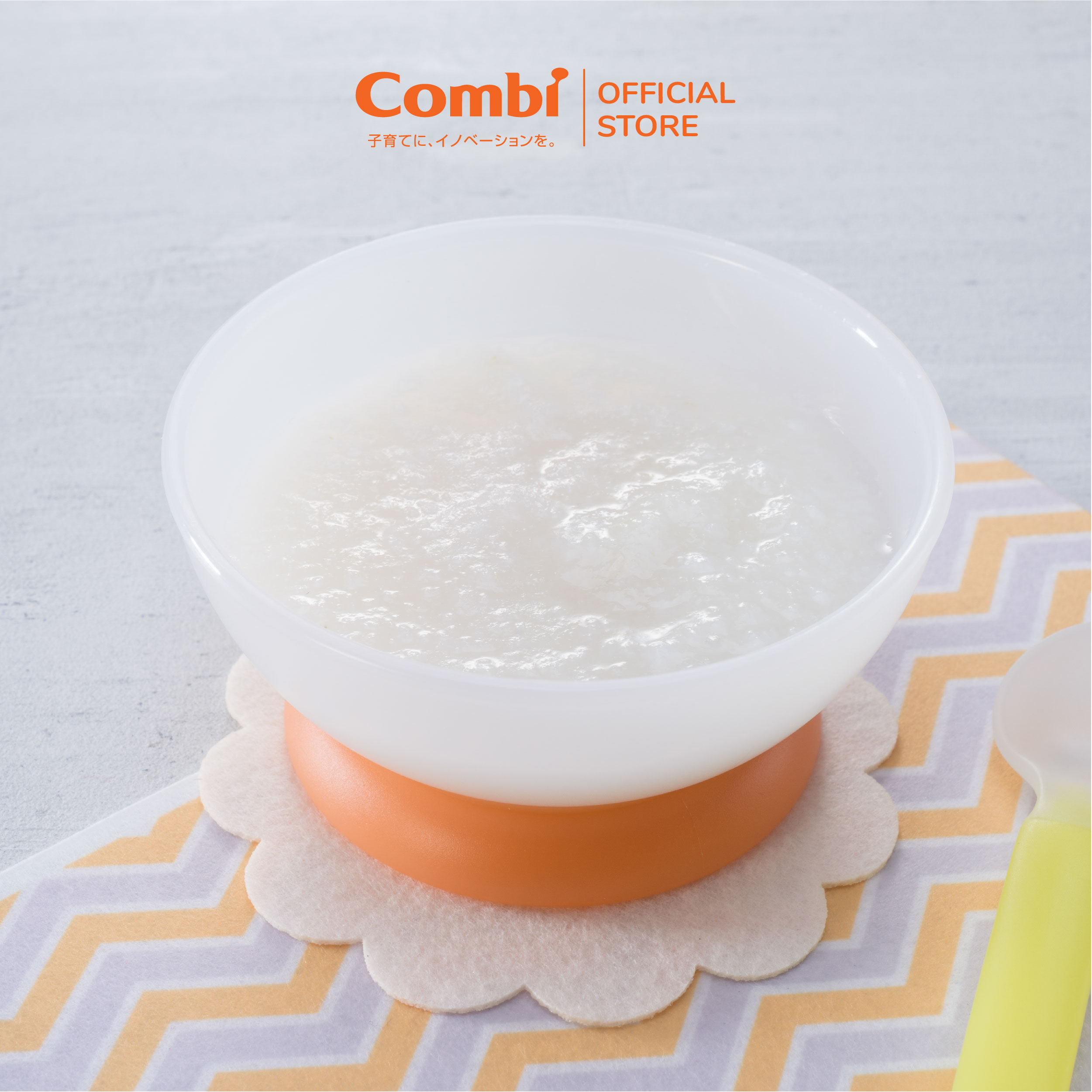 Bộ tập ăn cho bé Combi Nhật Bản