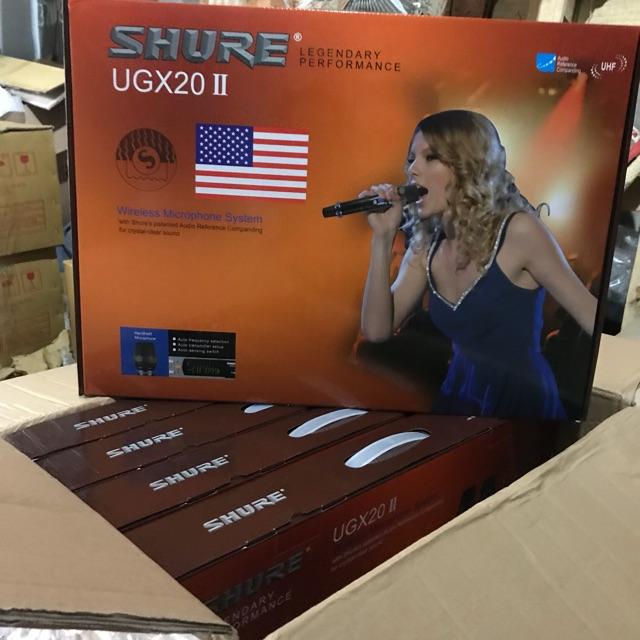 Mic UGX 20