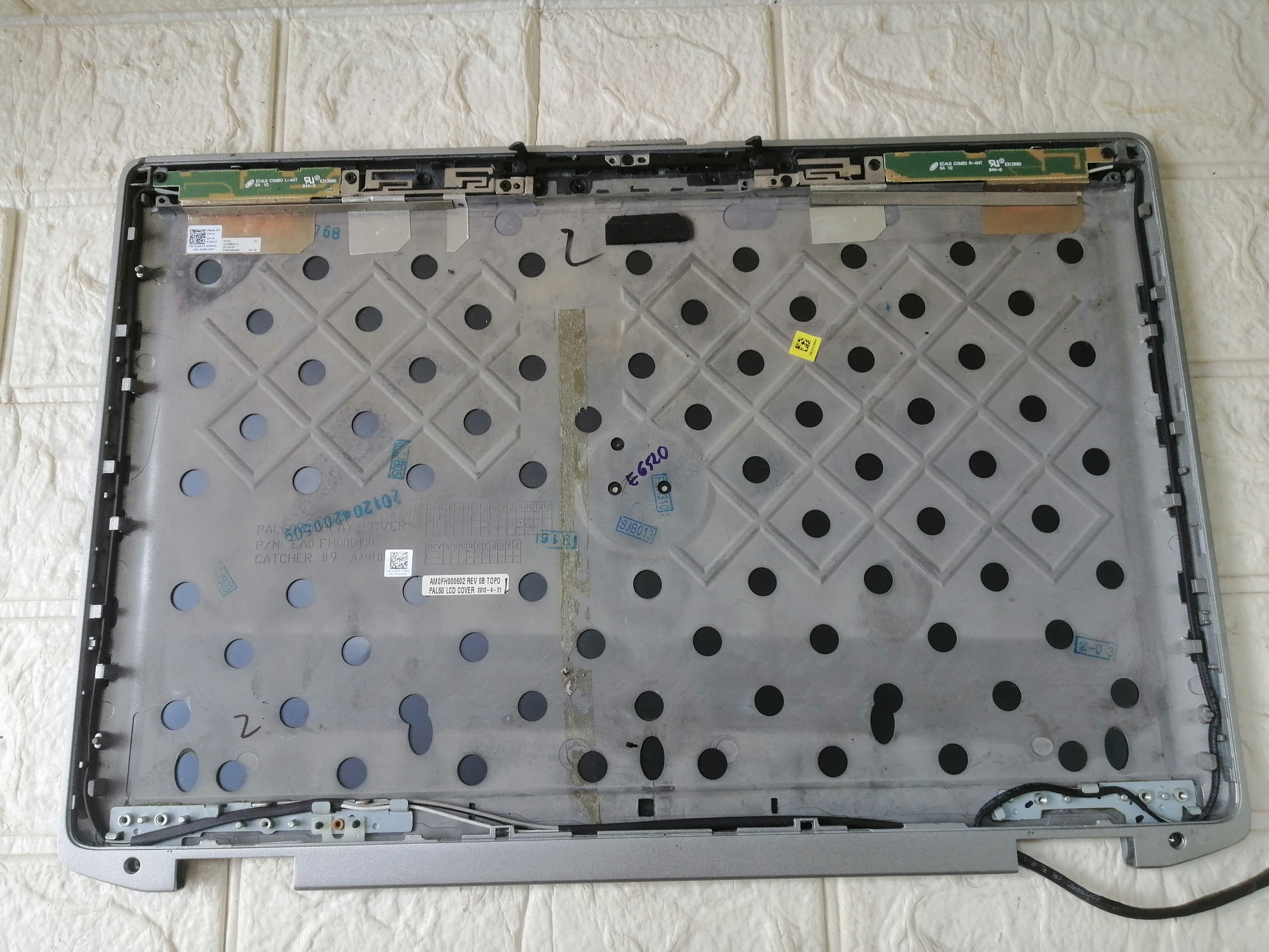 MẶT A VỎ LAPTOP Dell Latitude E6520