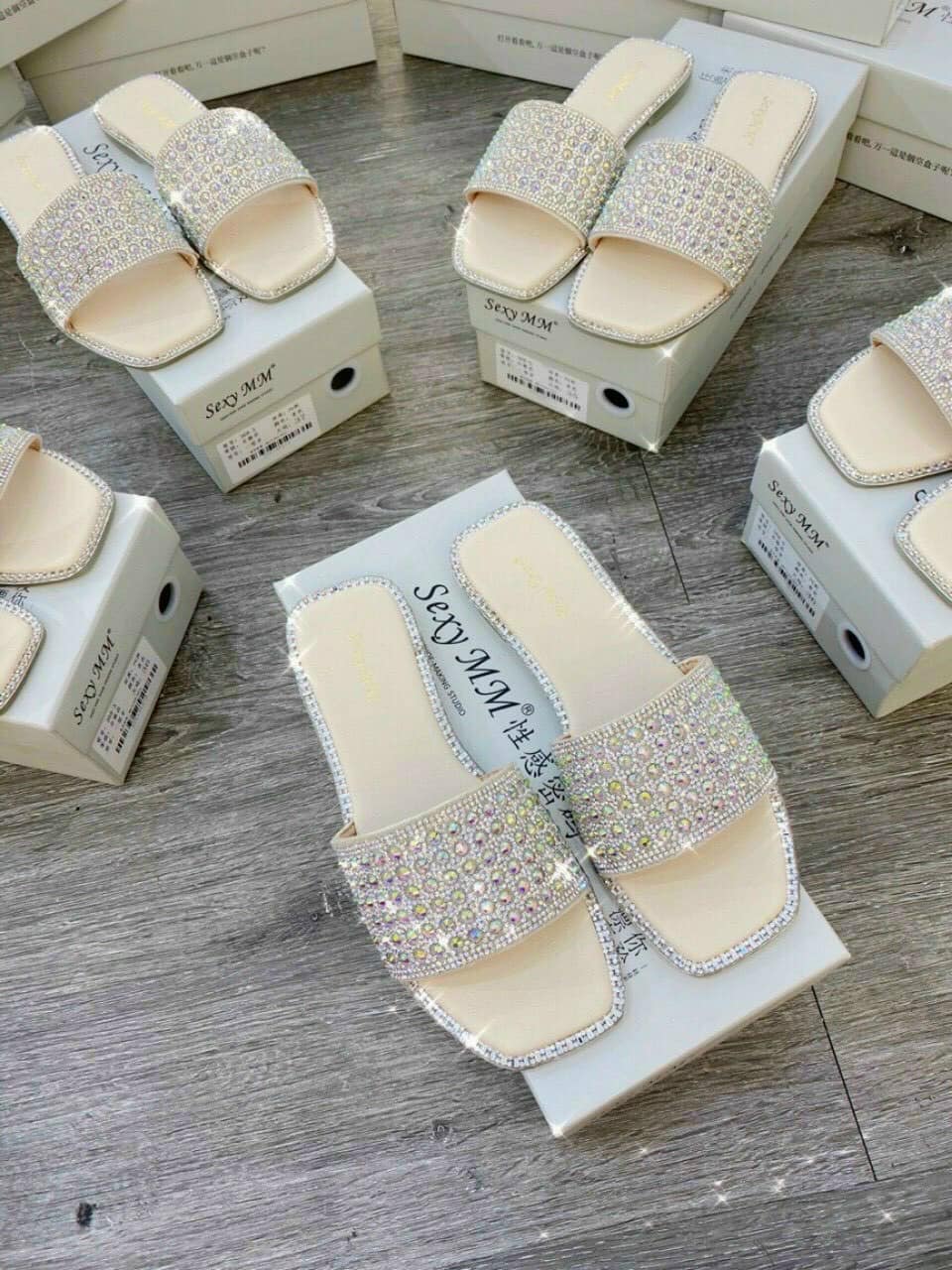 [HCM]DÉP BẢNG QUAI ĐÁ NGỌC SIÊU HOT