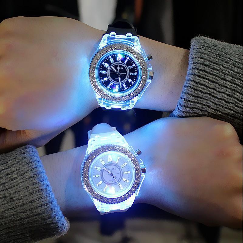 Nơi bán (Tặng kèm hộp và pin) Đồng hồ LED nam nữ phát sáng cực hot