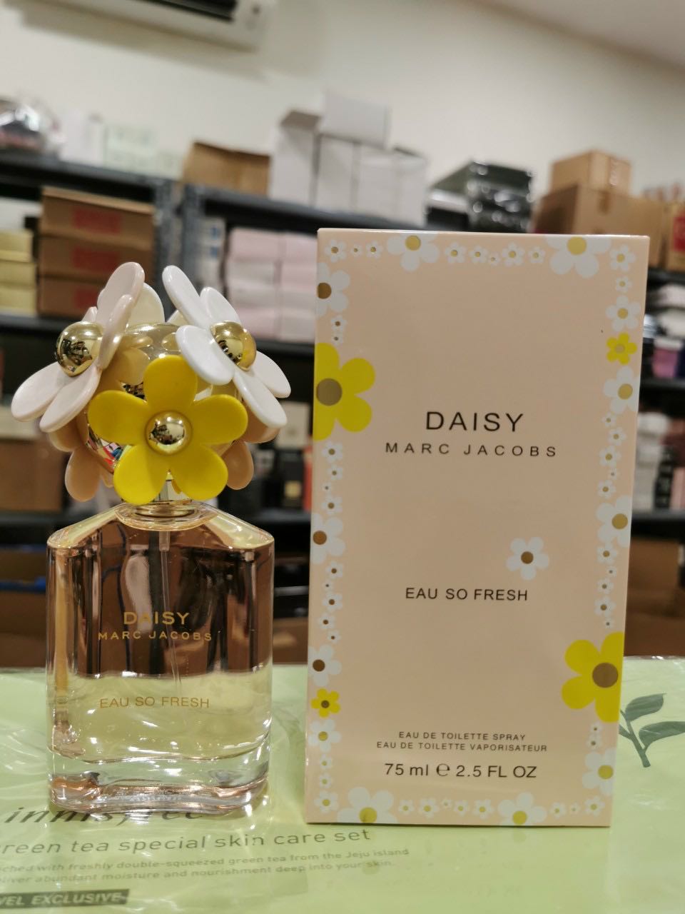 nước hoa DAISY EAU SO FRESH MARC JACOBS