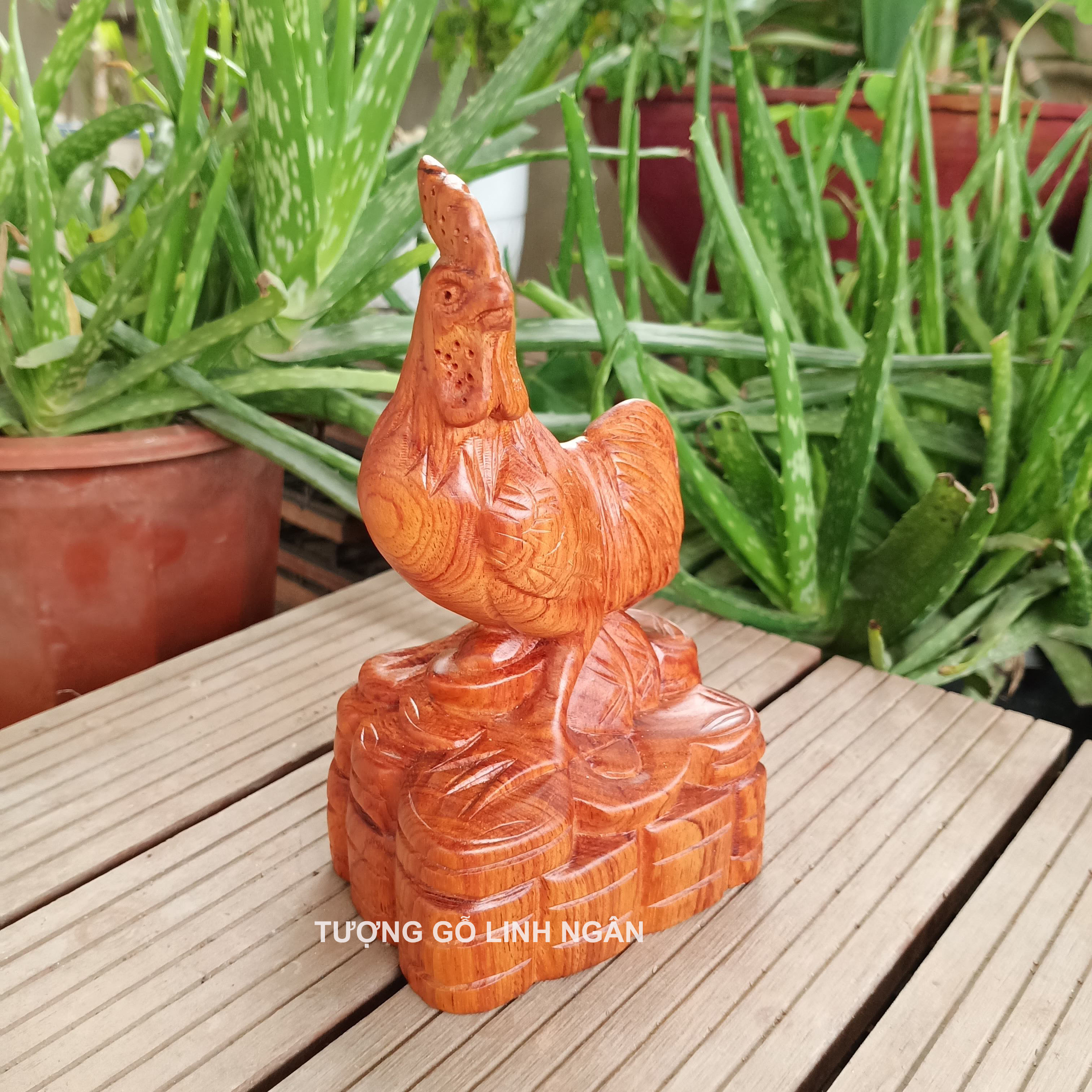 Tượng Gà gỗ hương (Cao 15 cm, ngang 8 cm, sâu 6 cm)