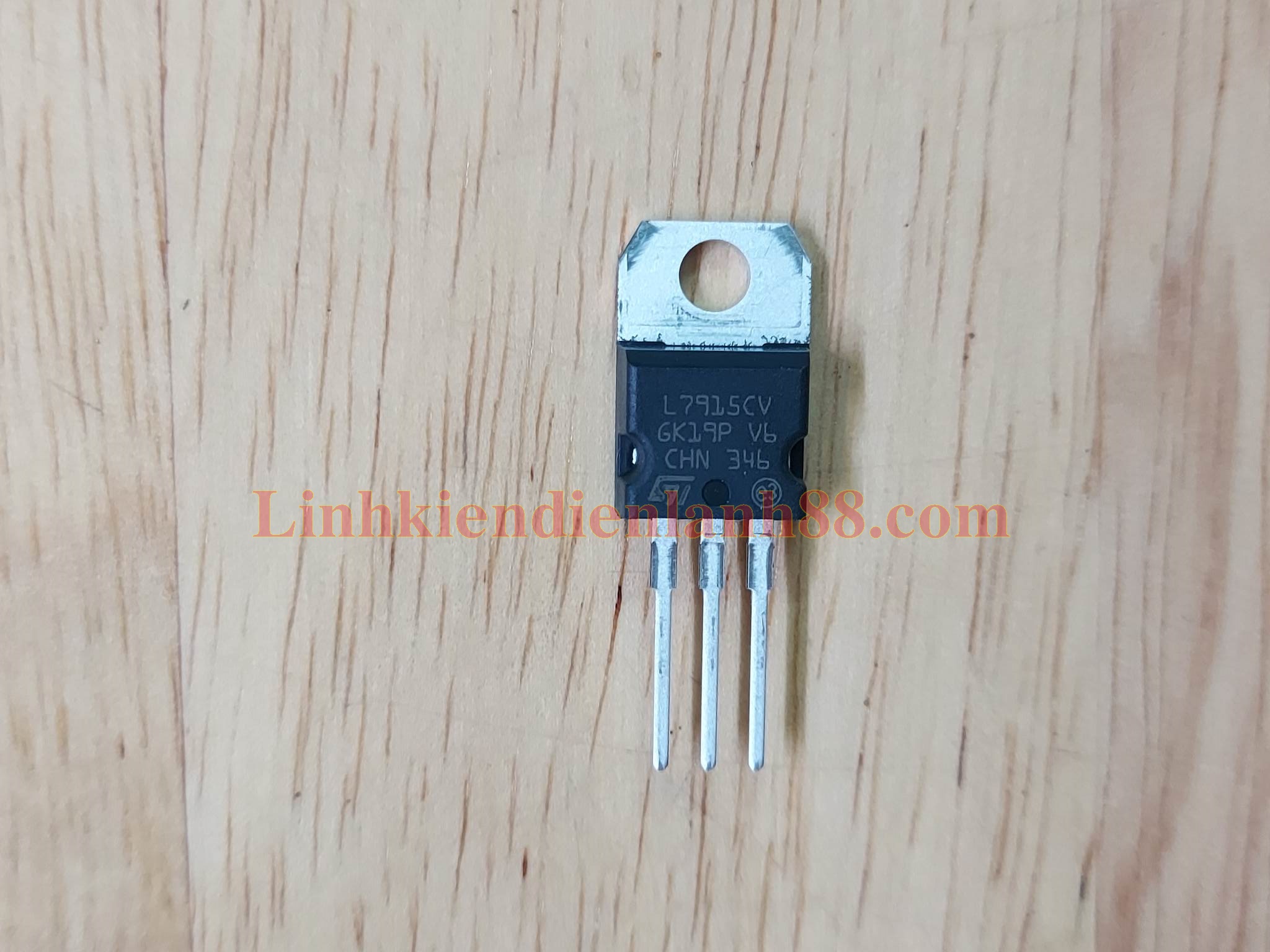 (5 con) IC ổn Áp L7915CV 7915 mới chính Hãng ST 100%