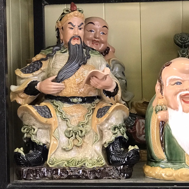 Tượng Quan Công ngồi đọc sách cao 40cm