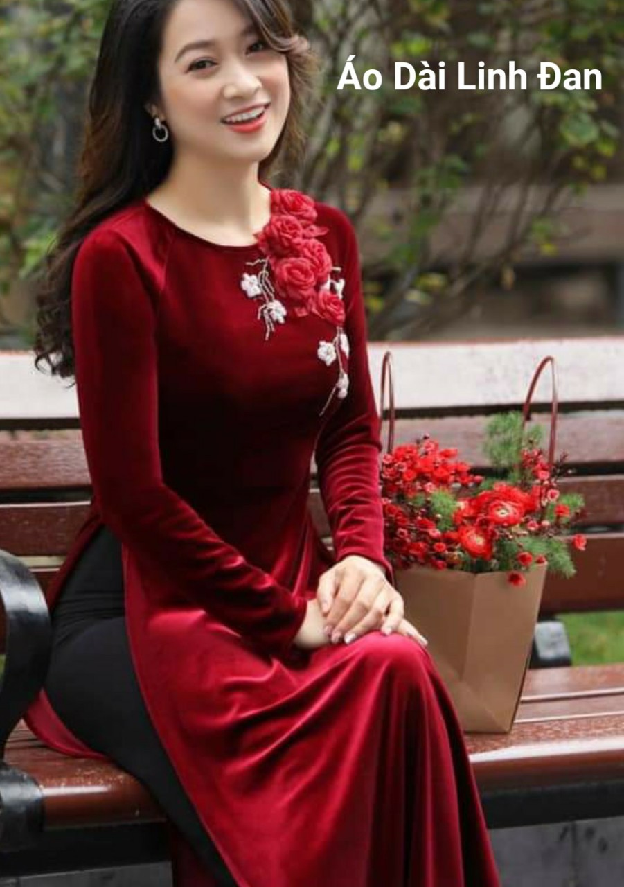 Áo dài vải nhung kết hoa sang trọng, quý phái - Áo Dài Linh Đan