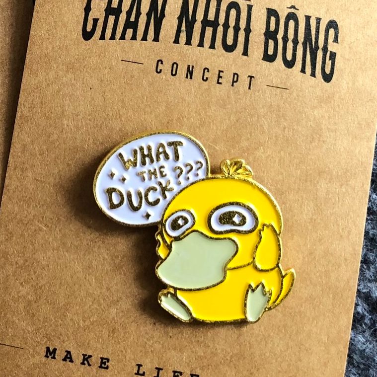 Pin cài áo, cài balo - Màu vàng