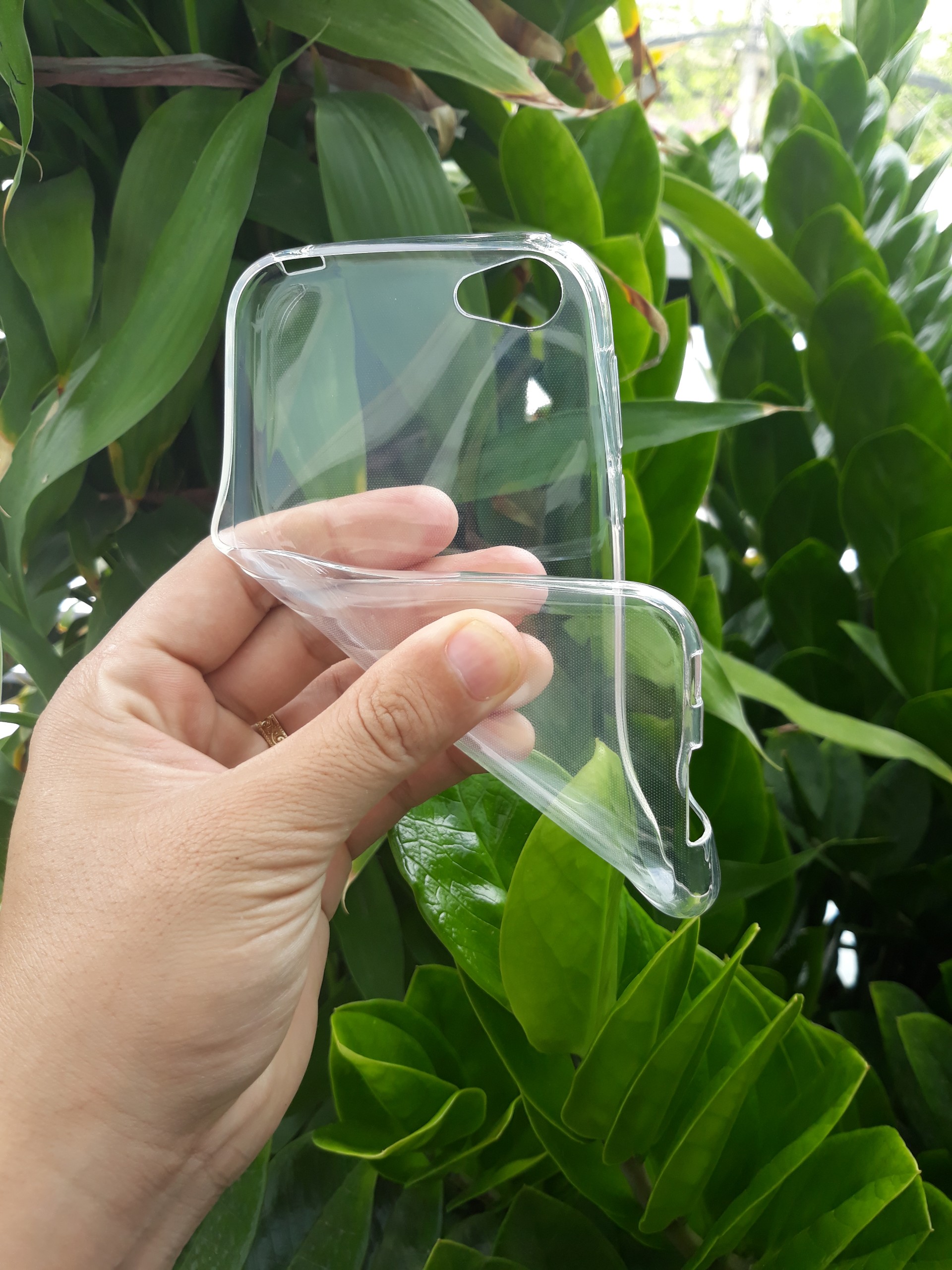 Ốp lưng Sharp R1 / SHV39