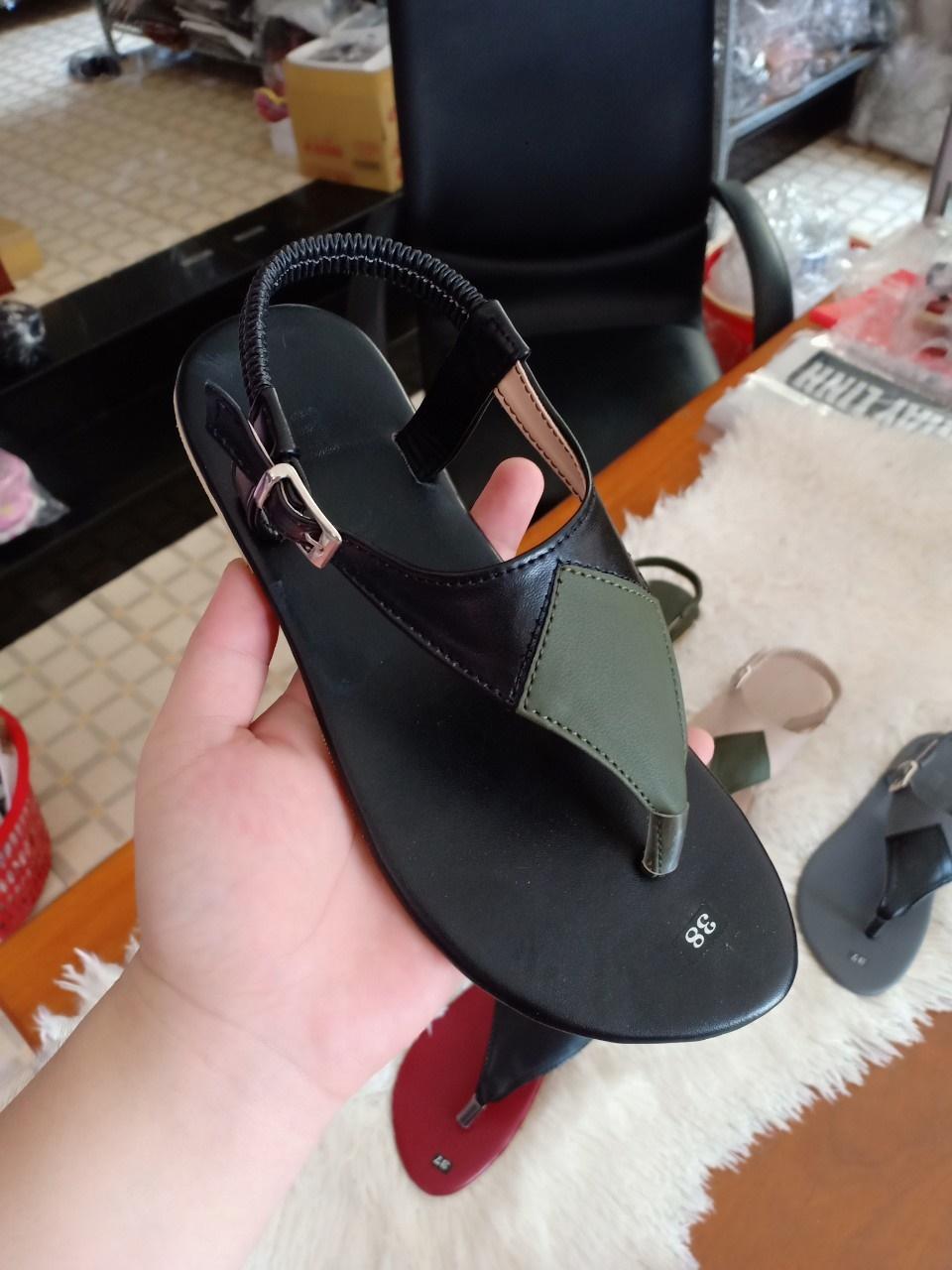 GIÀY SANDAL ĐẾ BỆT VÁ RÔ CƠ CÓ SIZE LỚN