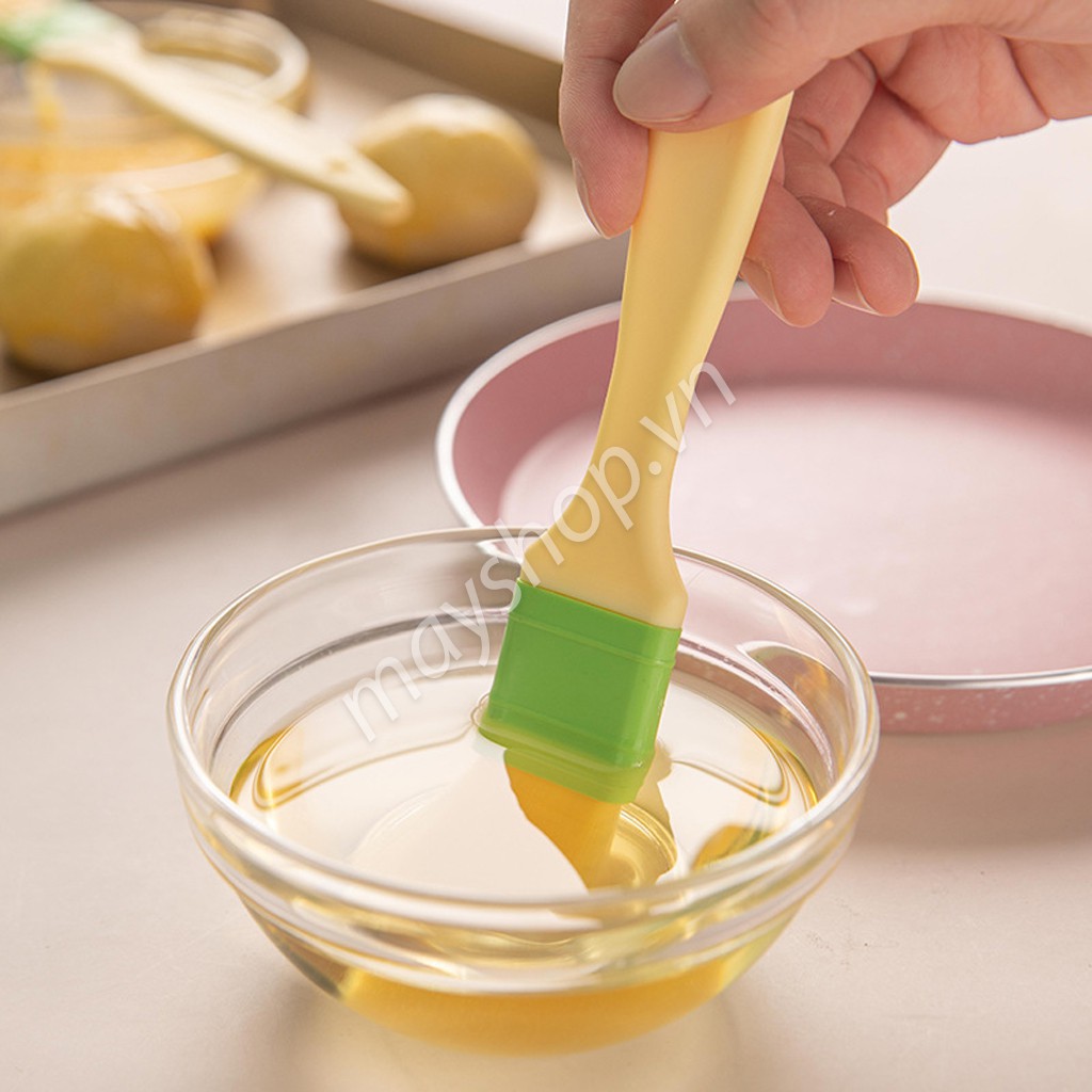 Chổi cước nhựa vàng xanh