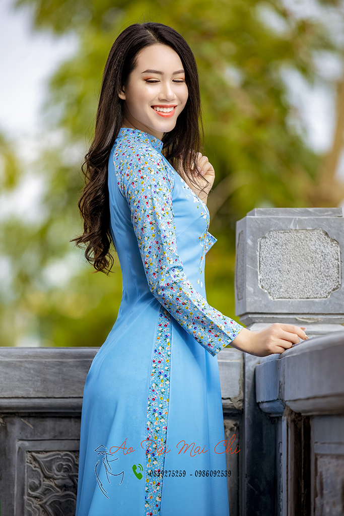 Bộ áo dài truyền thống hoa nhí xanh họa tiết hoa tay HT03 (cổ 2cm tay dài)