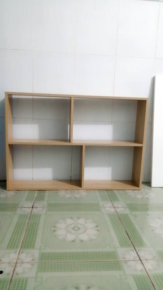 Kệ trang trí treo tường đơn giản
