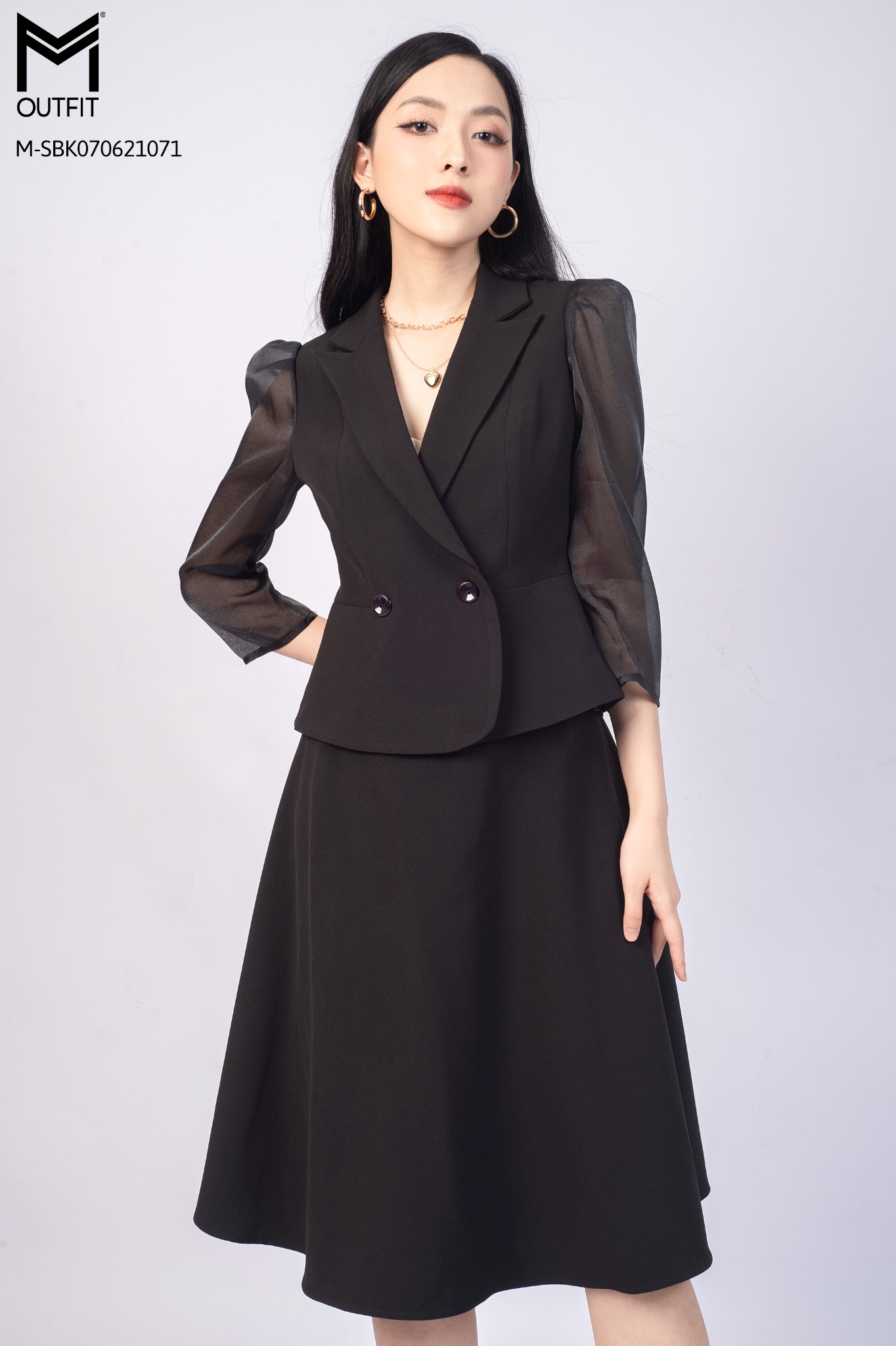 Set bộ Khoác tay voan kèm chân váy xòe - Mmoutfit