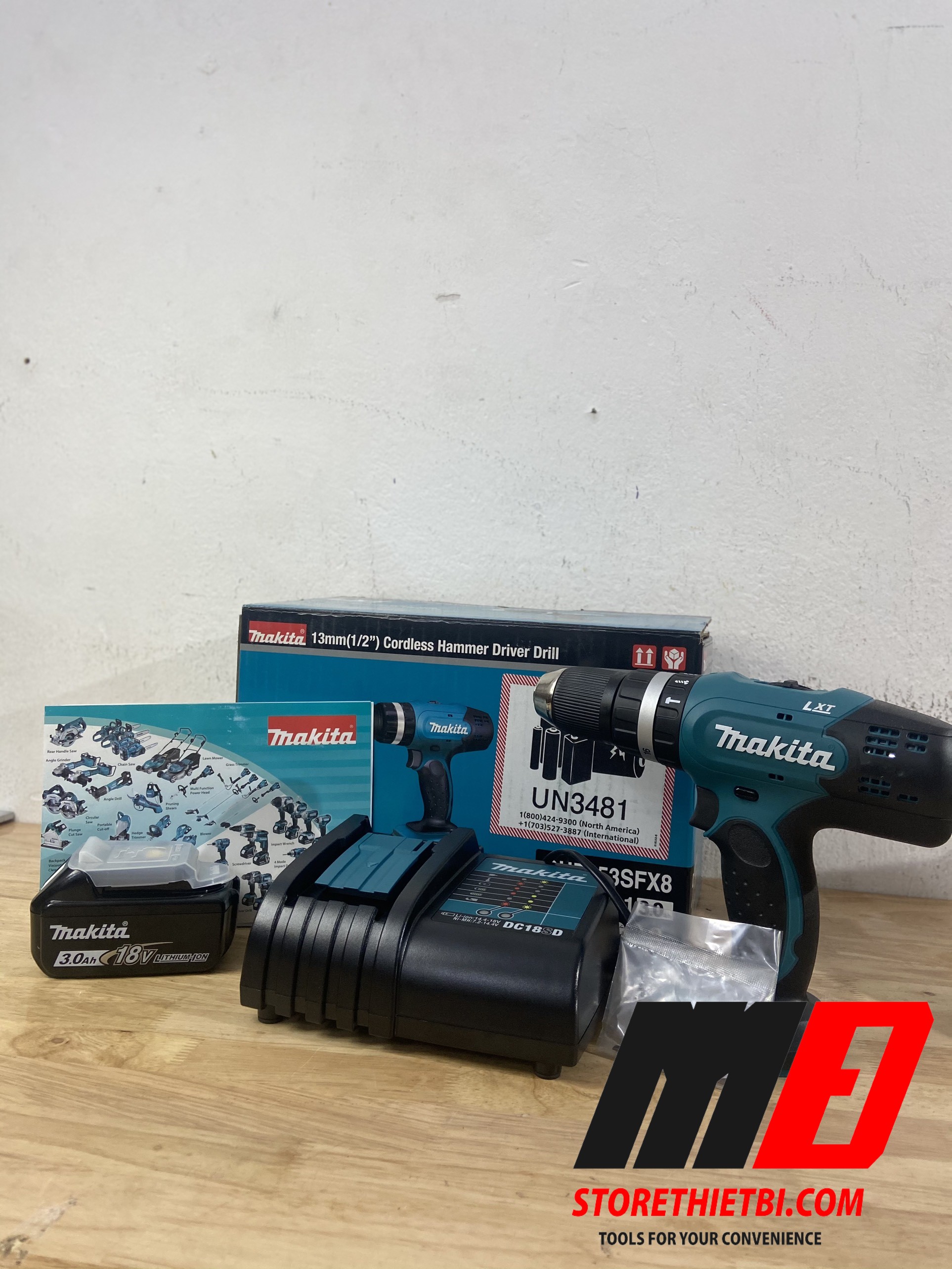 Máy khoan bắt vít makita dhp453sfx8