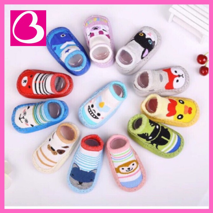 Giày vớ tập đi đáng yêu cho bé