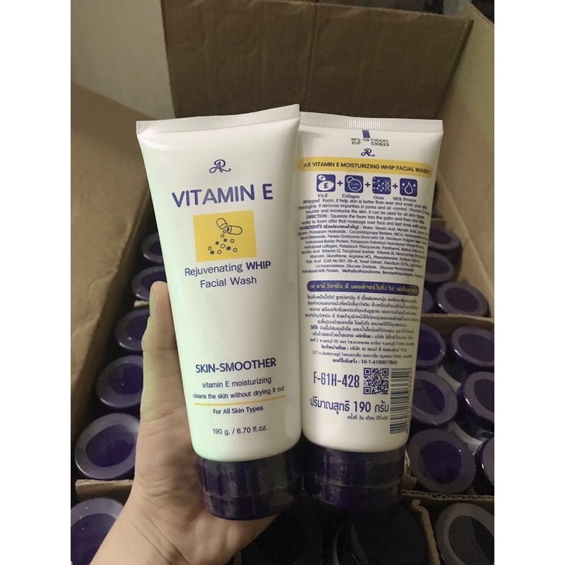 Sữa rửa mặt Vitamin E Thái Lan
