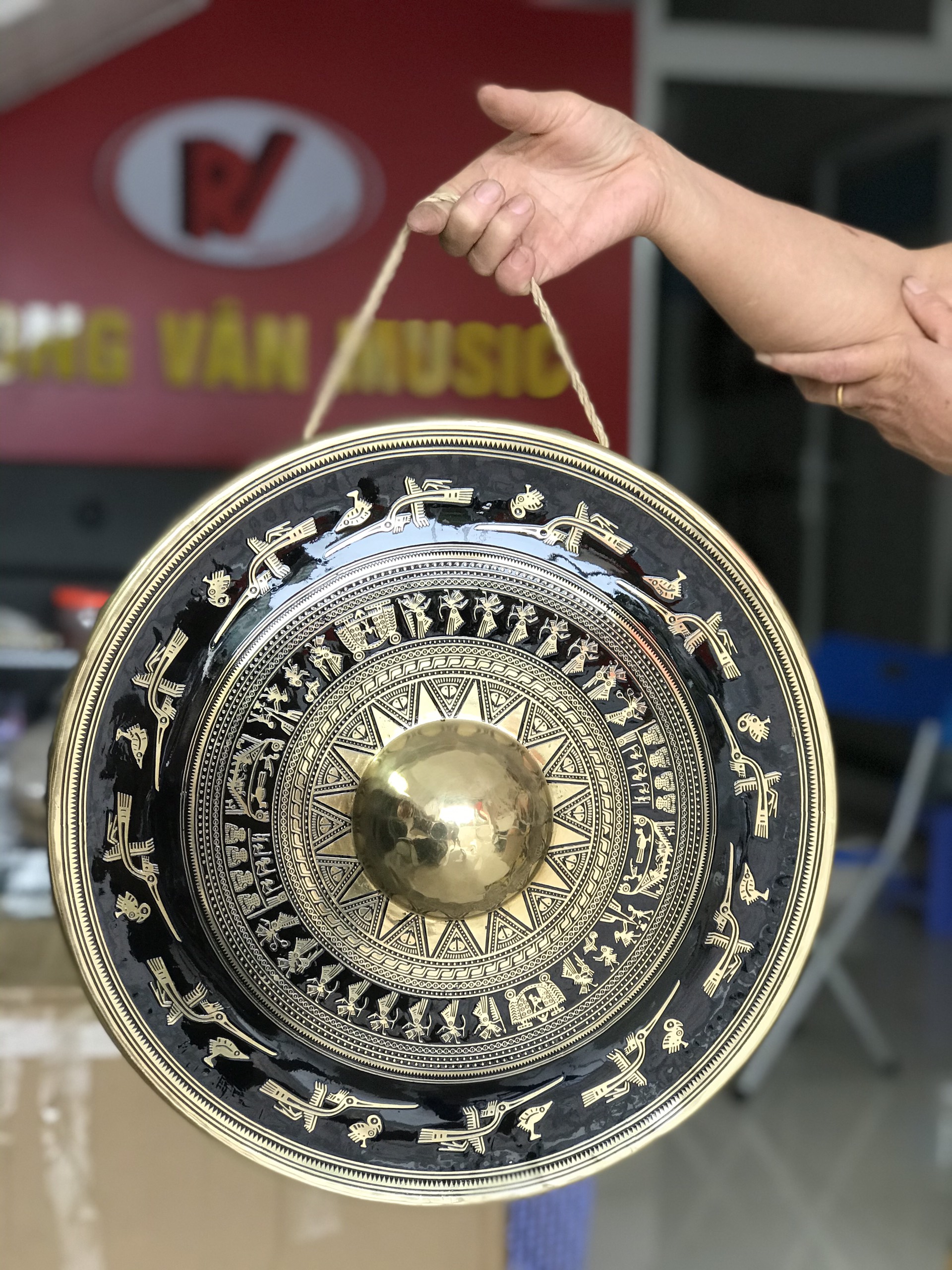 Chiêng đồng 40cm 4 tấc hình trống đồng